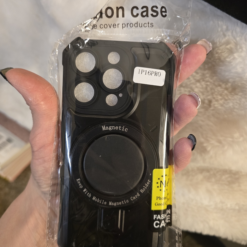 Black iPhone 16 Pro Case